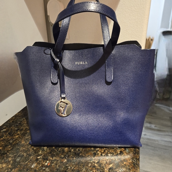 FURLA TOTE - Picture 1 of 11